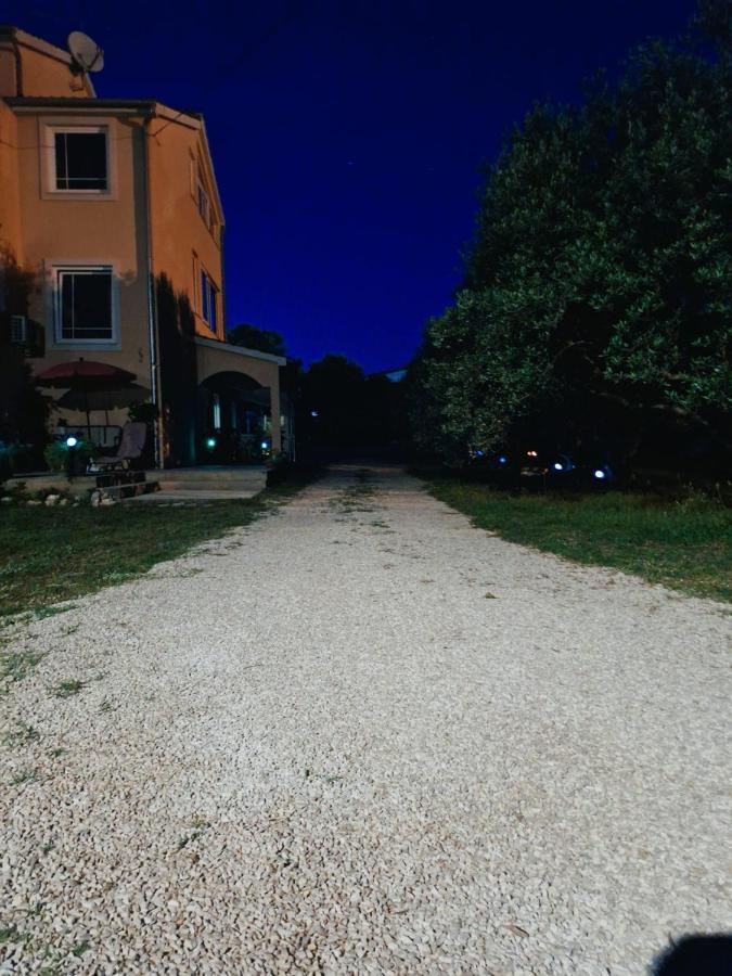 Apartmani Joja Biograd Na Moru Exteriér fotografie