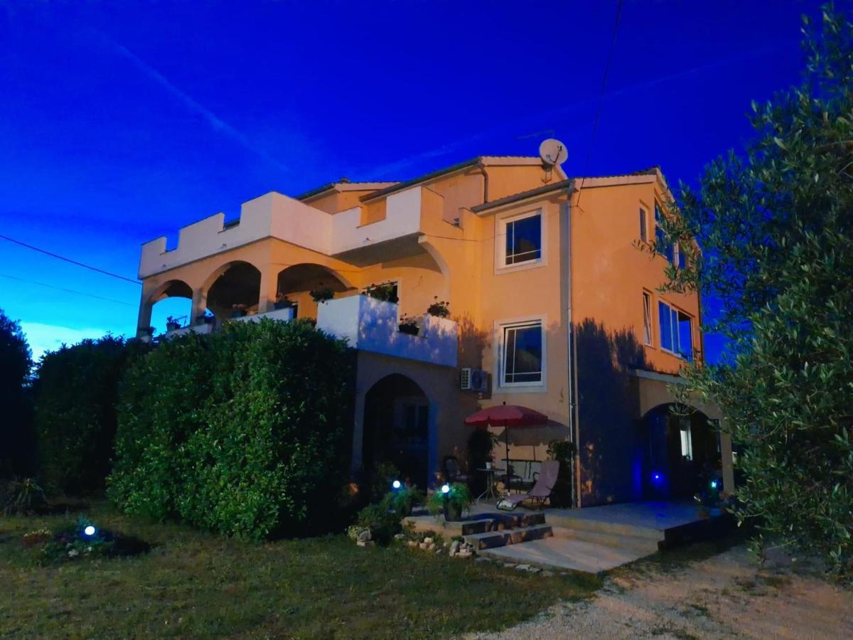 Apartmani Joja Biograd Na Moru Exteriér fotografie