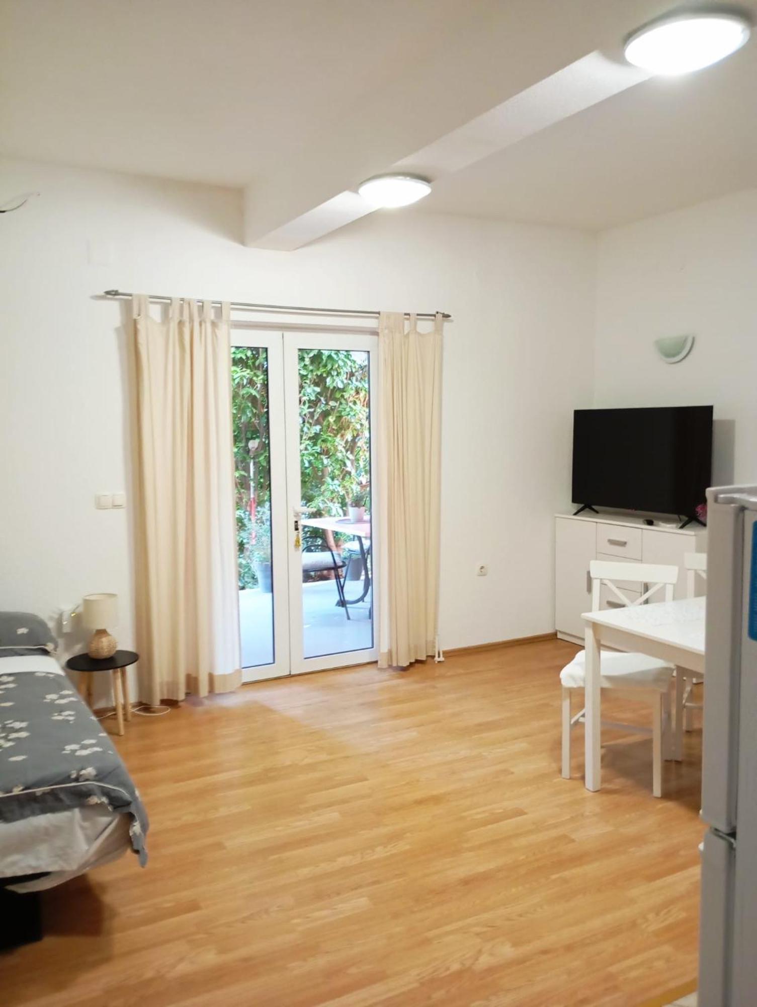 Apartmani Joja Biograd Na Moru Exteriér fotografie